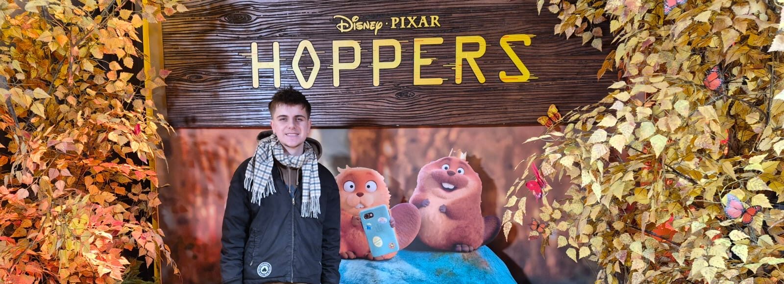 Con at the Disney Pixar Hoppers VIP Family Screening!!!