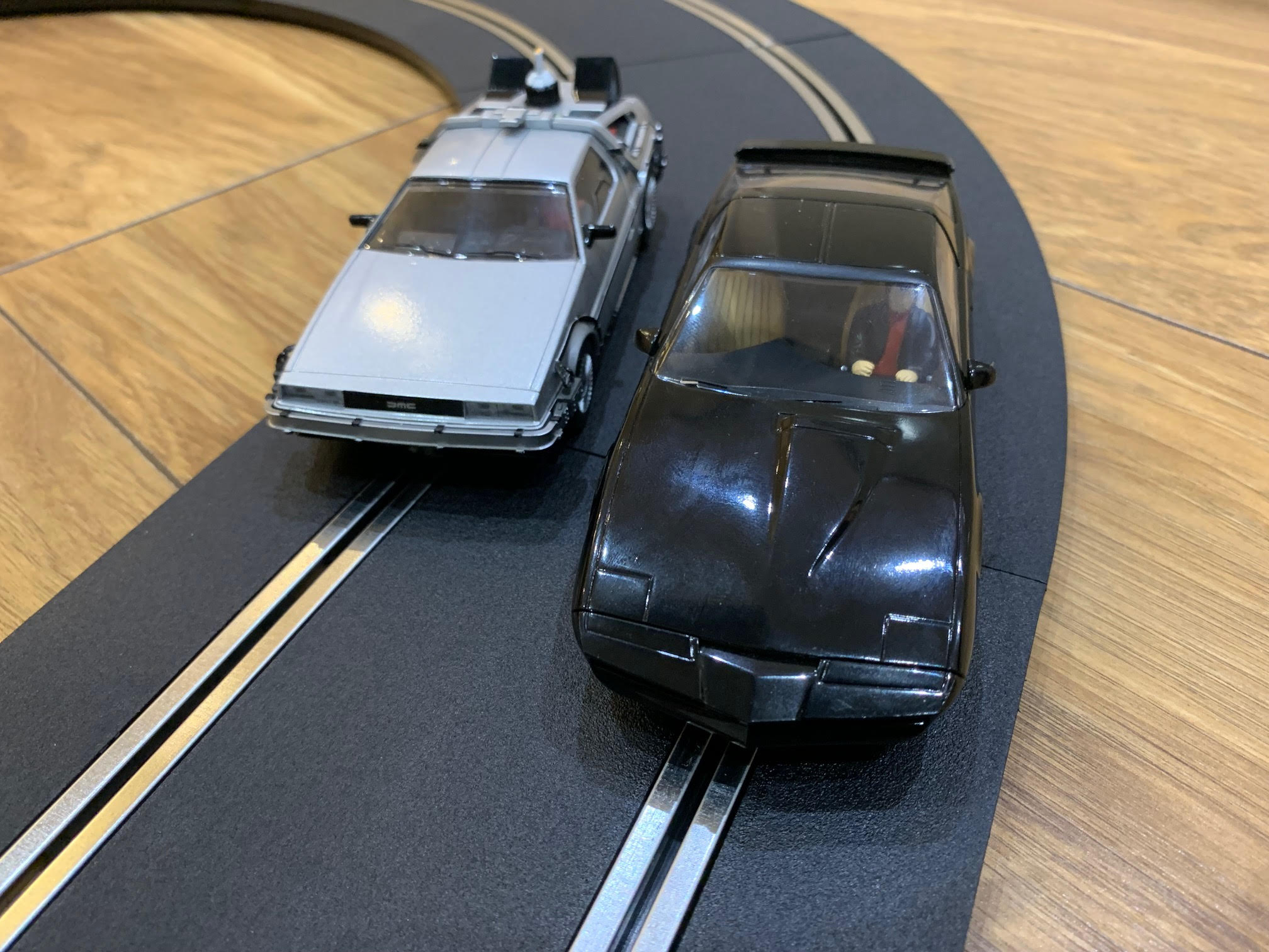 Hornby Hobbies Ltd - Scalextric Back to the Future vs Knight Rider ...